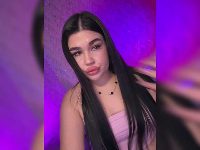 suchka-black- live cam