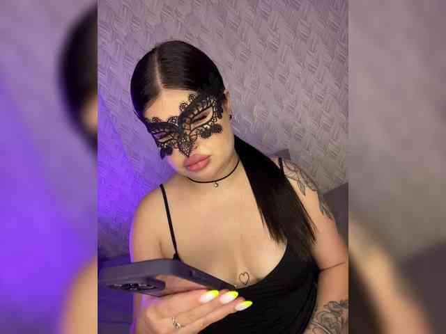 suchka-black- webcam