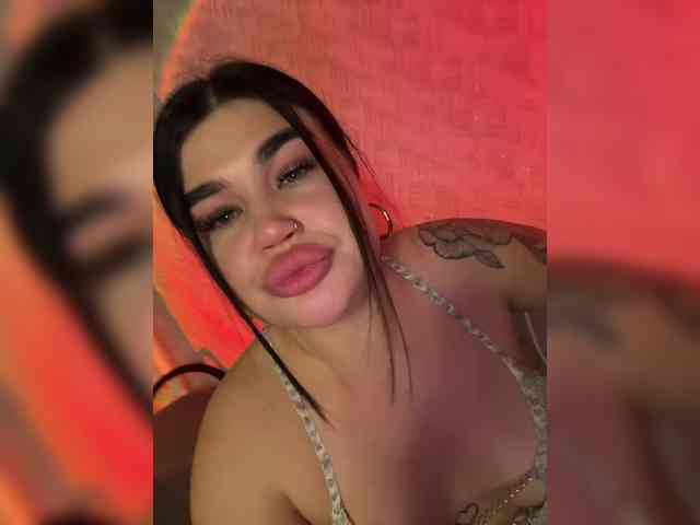 suchka-black- webcam