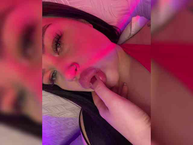 suchka-black- webcam