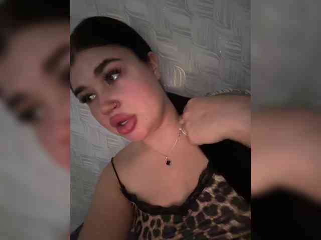 suchka-black- webcam