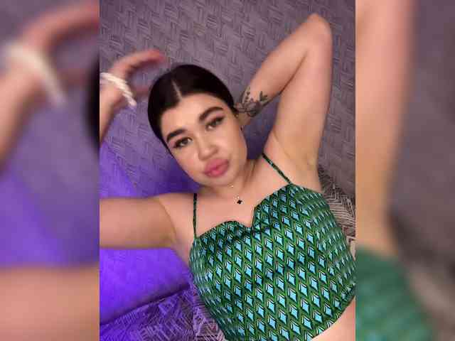 Moon_Bitch webcam