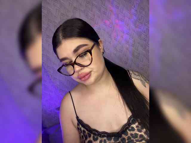 suchka-black- webcam