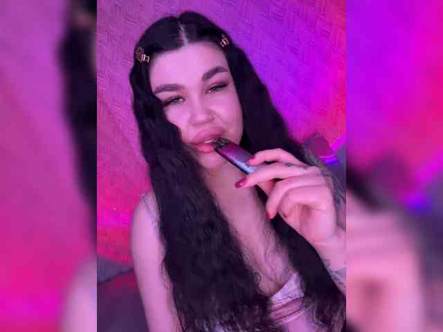 suchka-black- webcam