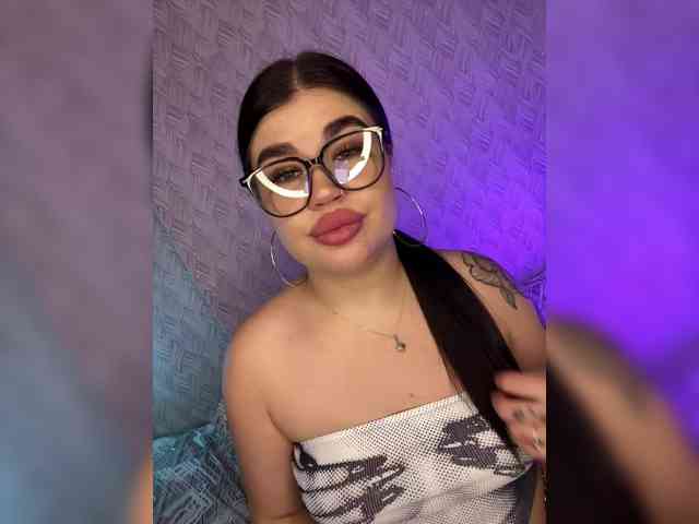 suchka-black- webcam
