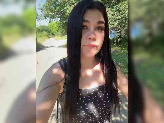 suchka-black- webcam