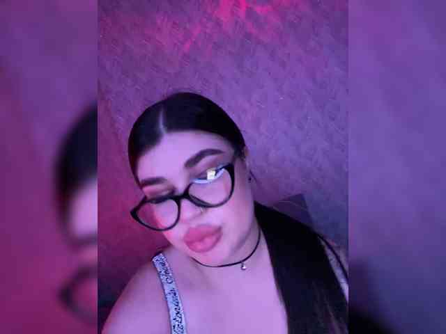 suchka-black- webcam