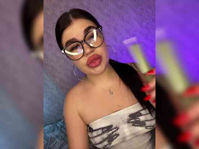 suchka-black- webcam