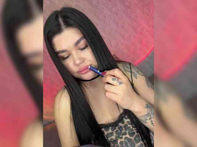 suchka-black- webcam