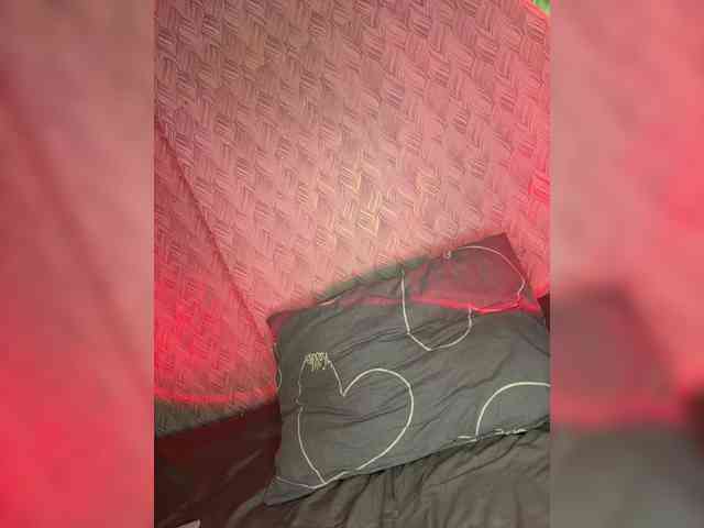 suchka-black- webcam