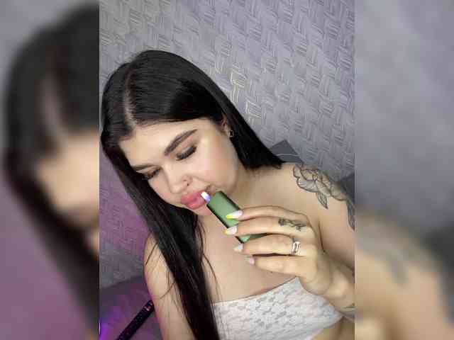 suchka-black- webcam
