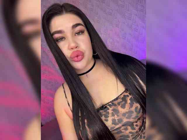 suchka-black- webcam