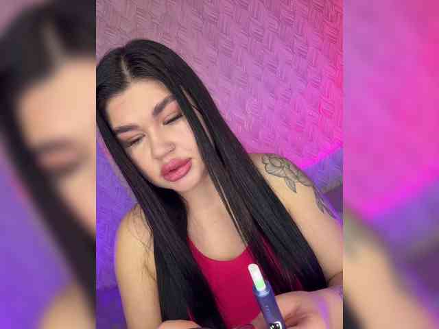 suchka-black- webcam