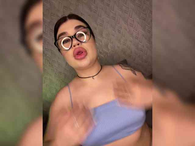 suchka-black- webcam