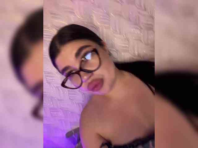 suchka-black- webcam