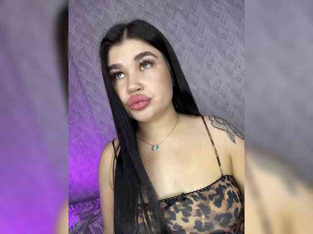 suchka-black- webcam