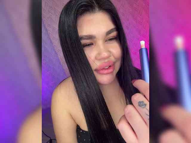 suchka-black- webcam