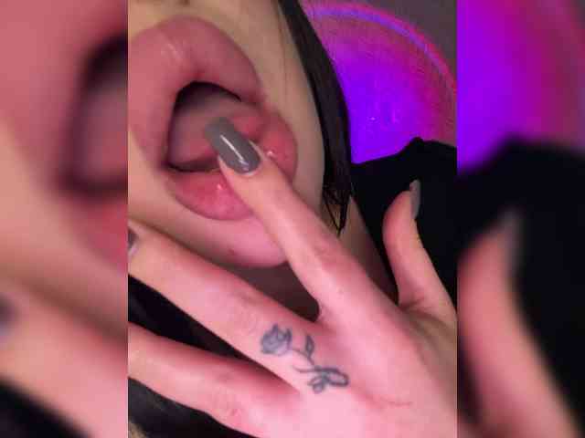 suchka-black- webcam