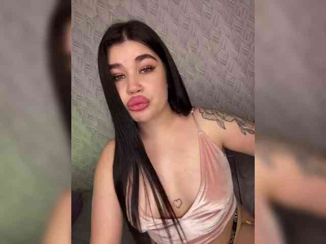 suchka-black- webcam