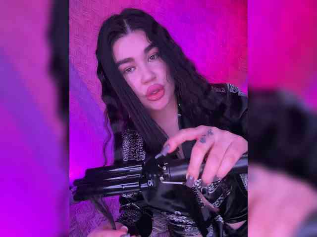 suchka-black- webcam