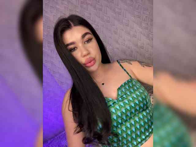 Moon_Bitch webcam
