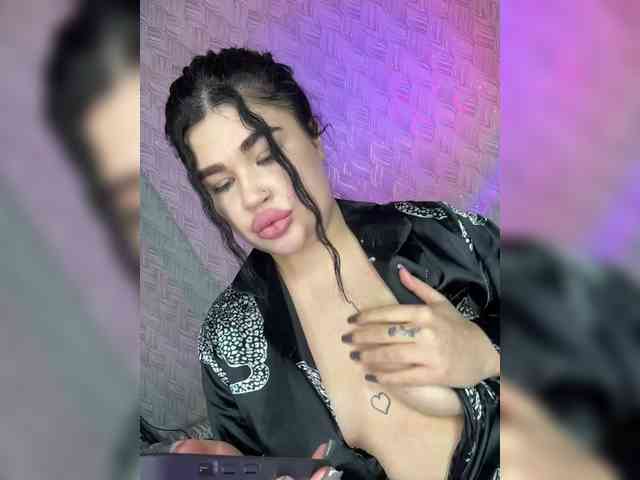 suchka-black- webcam