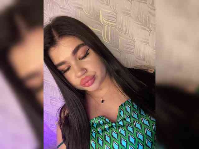 Moon_Bitch webcam