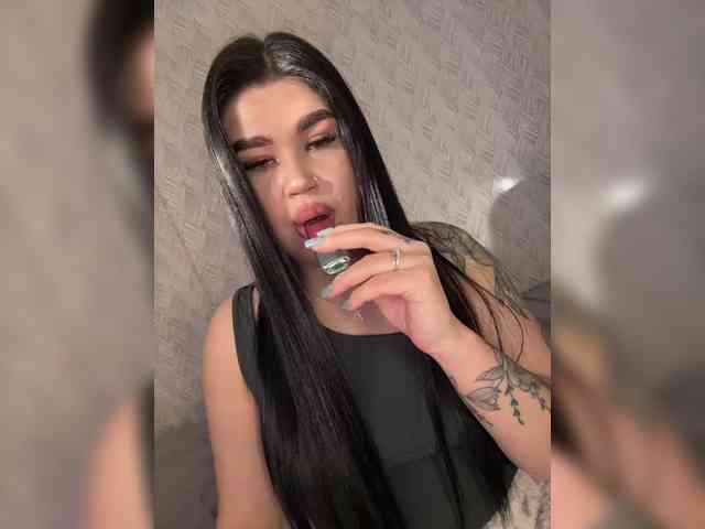 suchka-black- webcam