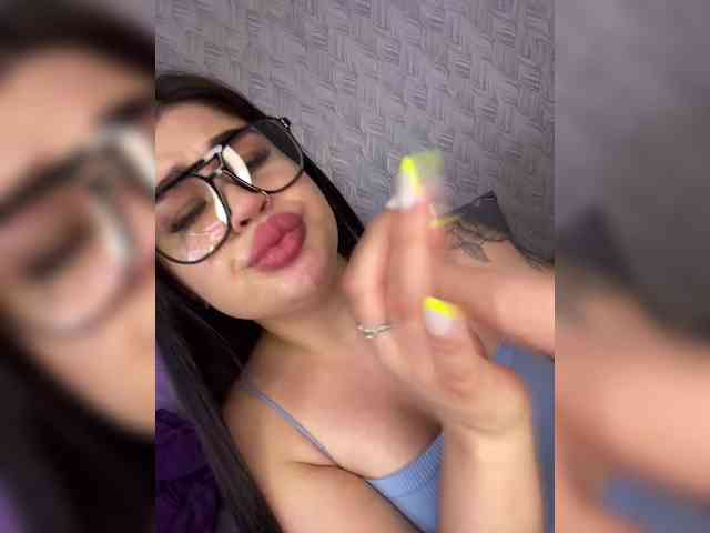 suchka-black- webcam