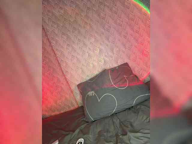 suchka-black- webcam