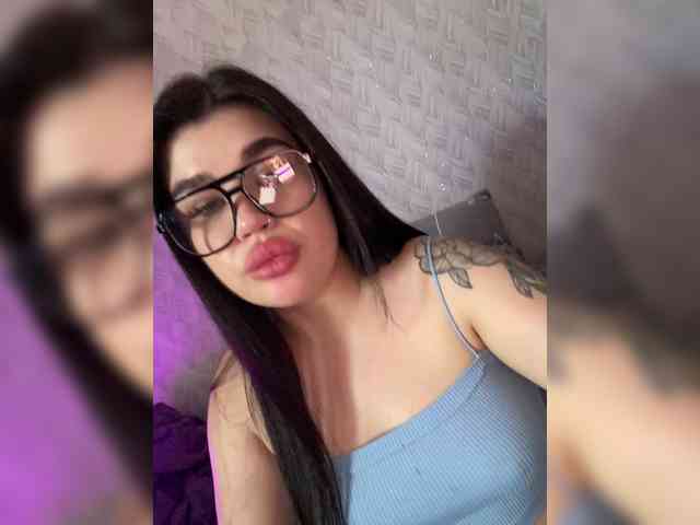 suchka-black- webcam