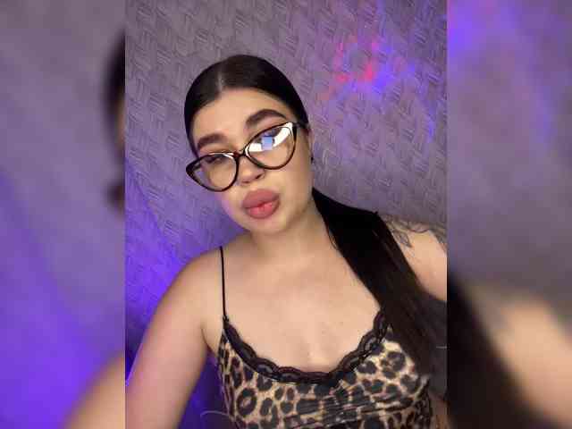 suchka-black- webcam