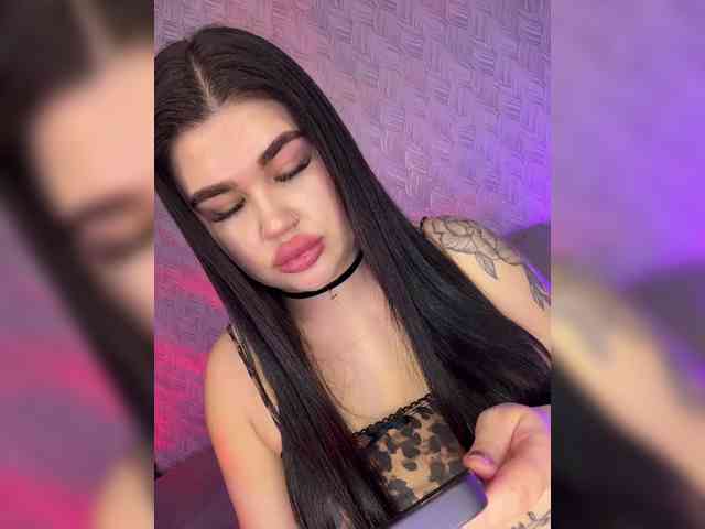 suchka-black- webcam