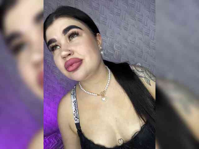 suchka-black- webcam