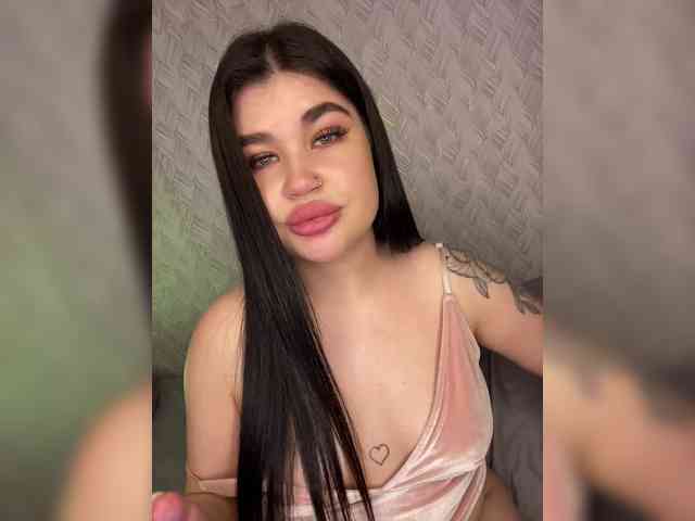 suchka-black- webcam