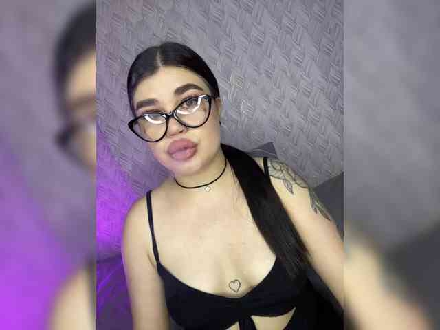 suchka-black- webcam