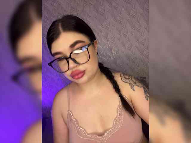 suchka-black- webcam
