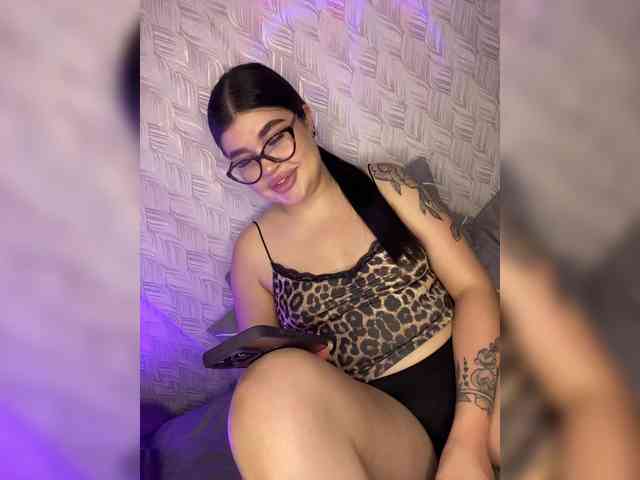 suchka-black- webcam