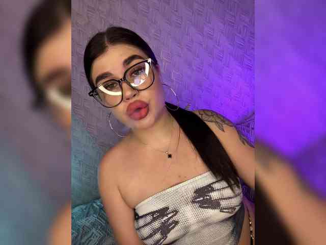 suchka-black- webcam