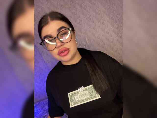 suchka-black- Live Webcam on BongaCams