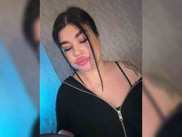 suchka-black- webcam