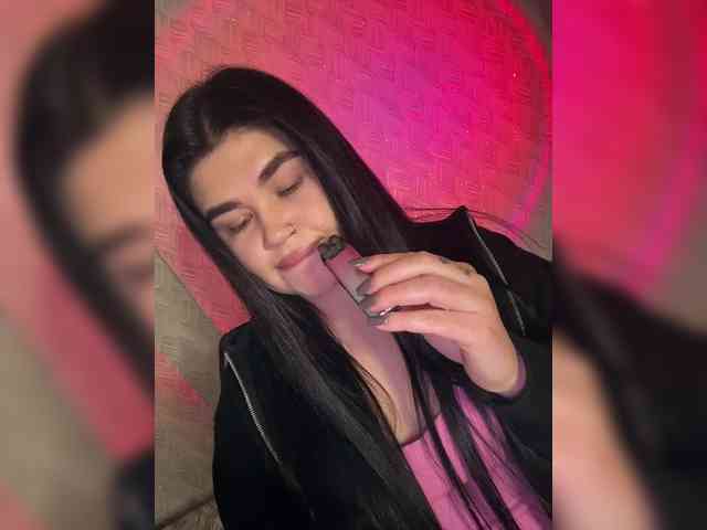 suchka-black- webcam