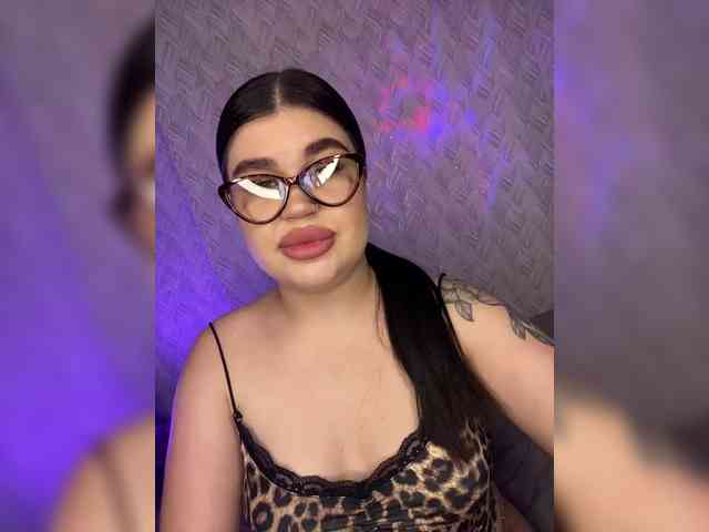 suchka-black- webcam