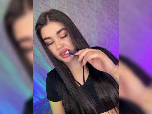 suchka-black- webcam