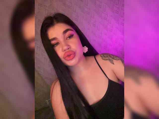 suchka-black- webcam