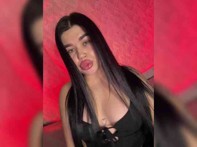 suchka-black- webcam