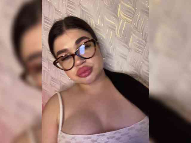 suchka-black- webcam
