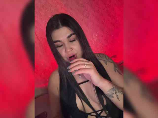 suchka-black- webcam