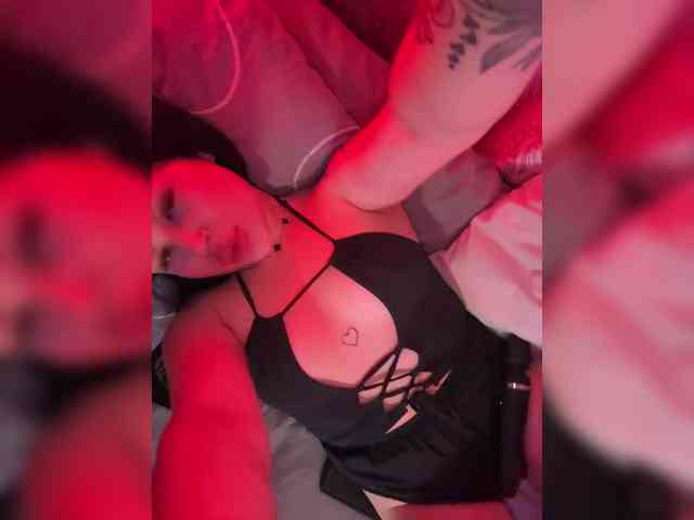 suchka-black- webcam