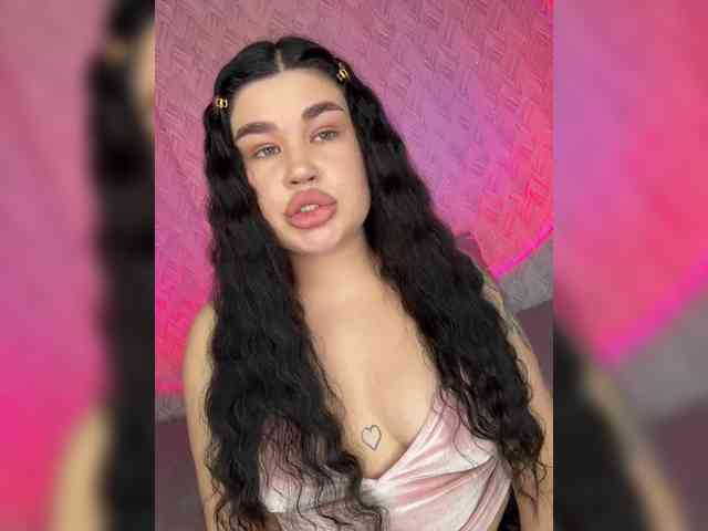 suchka-black- webcam